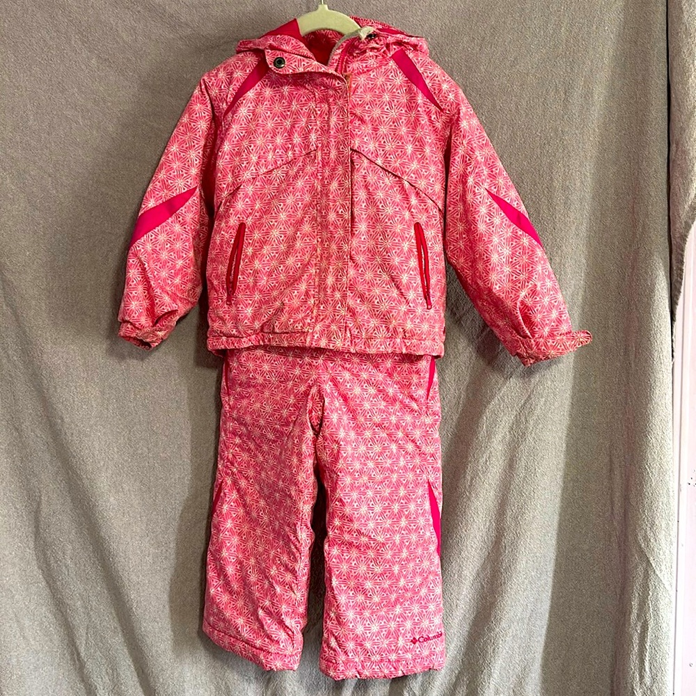 Girls Columbia snowsuit 4T